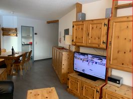Wandgestell-/schrank Arve