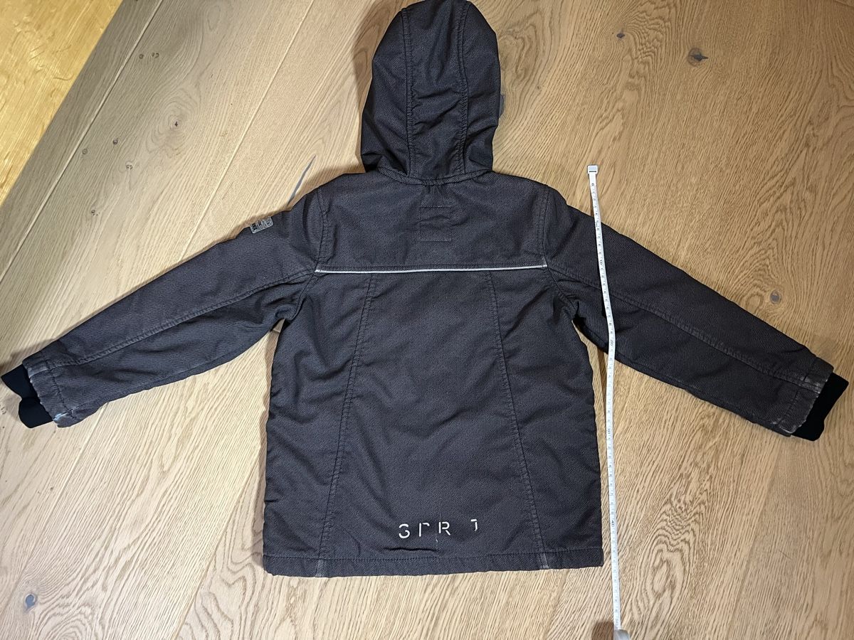 Esprit Giacche & Cappotti: Esprit Übergangsjacke Gr. 104/110, gebrauchter Zustand! – Usato da Oensingen venduto da katepe 4