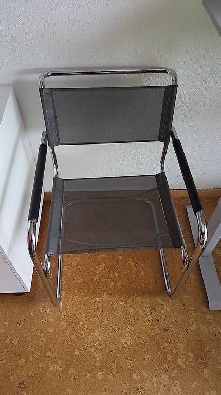 Thonet Stühle: Thonet Freischwinger mit Netz- / Textilbespannung – Gebraucht aus Stans von Fabdc 3