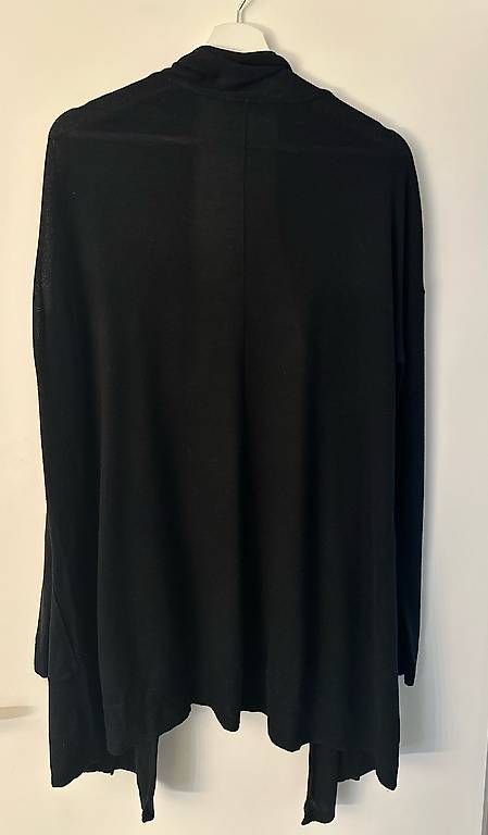 Pullover & Sweatshirts: Lange, leichte STRICKJACKE. Gr.42 – Gebraucht aus Flawil von mar_9chb 2