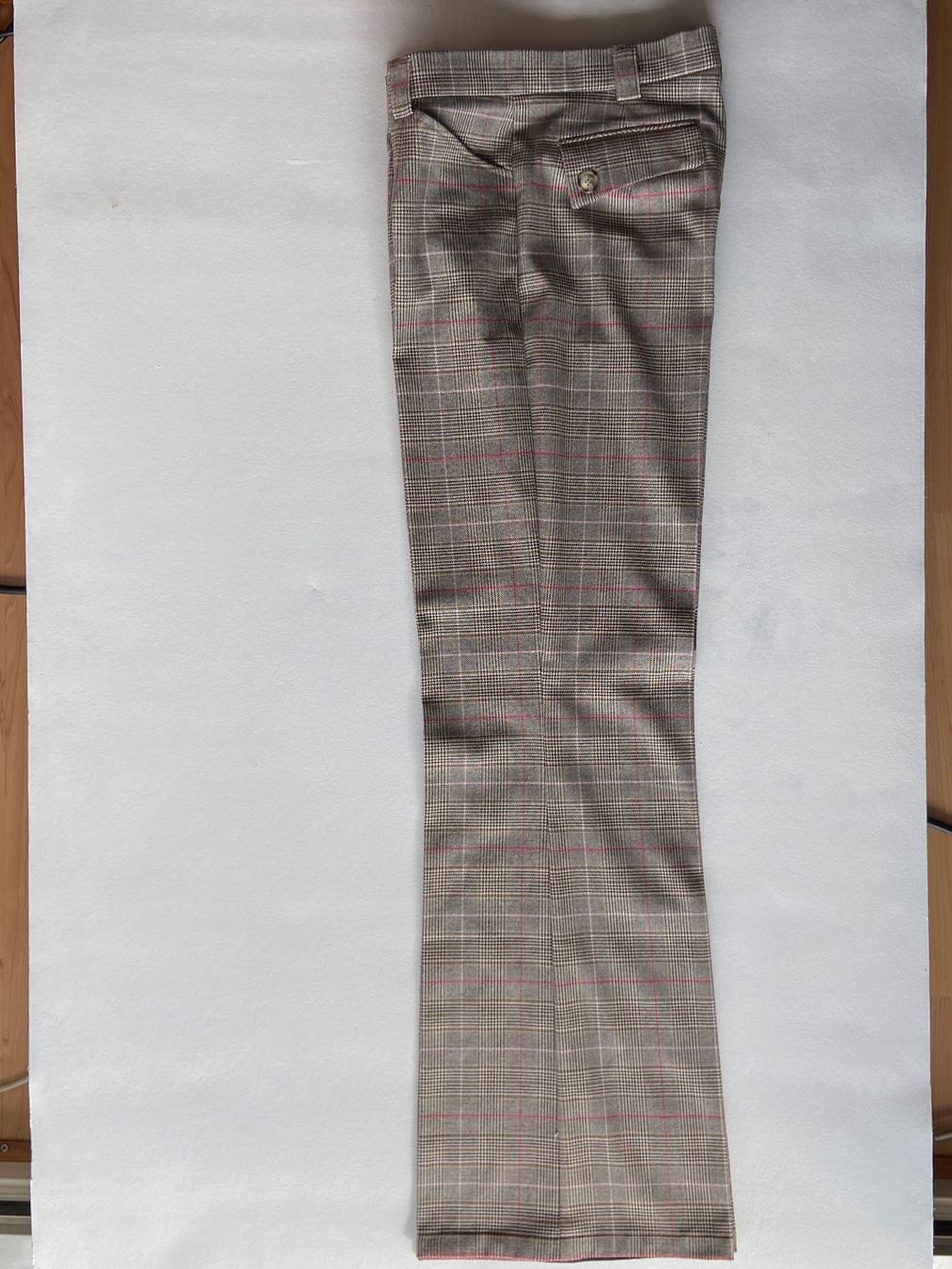 Pantaloni: Damen-Karohose: Grösse 34, "Best Connections" – Usato da Lenzburg venduto da han_bx8b 2