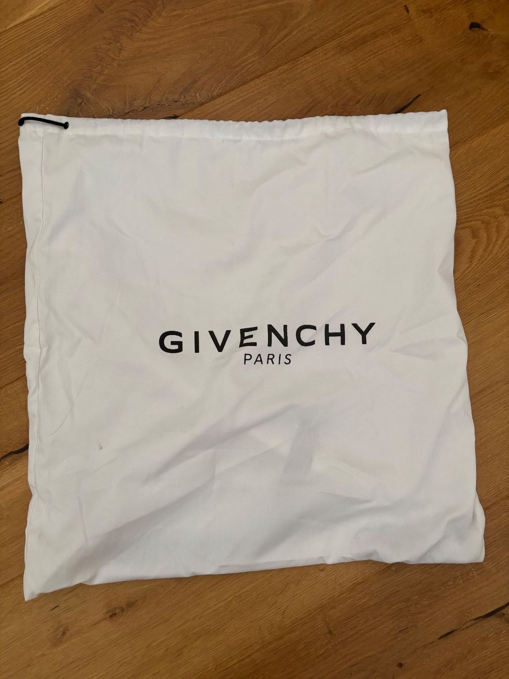 Givenchy Borse da donna: Givenchy Antigona Small Bag, like new! – Nuovo (secondo la descrizione) da Windisch venduto da bymarikaa 9