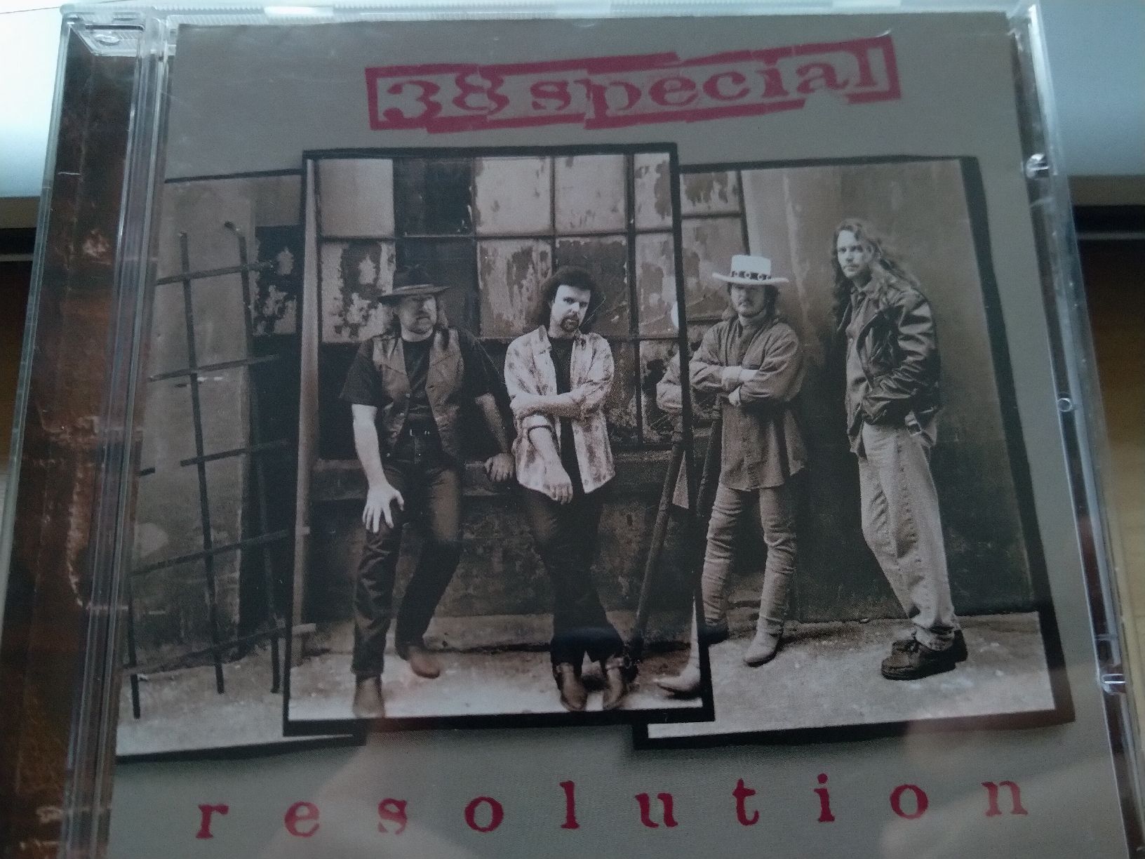 CD: 38 Special- Resolution – Usato da Speicherschwendi venduto da papaheyer