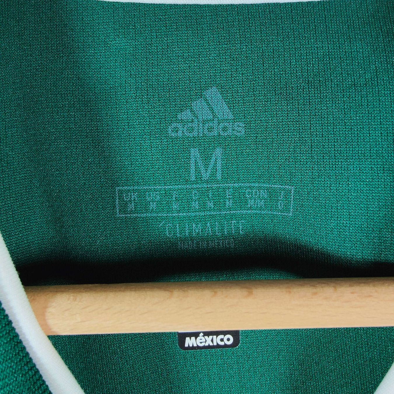 Adidas Canottiere & Pantaloni: Original 2018-19 Mexico Home Trikot – Usato da Martigny venduto da eternalpitch 2
