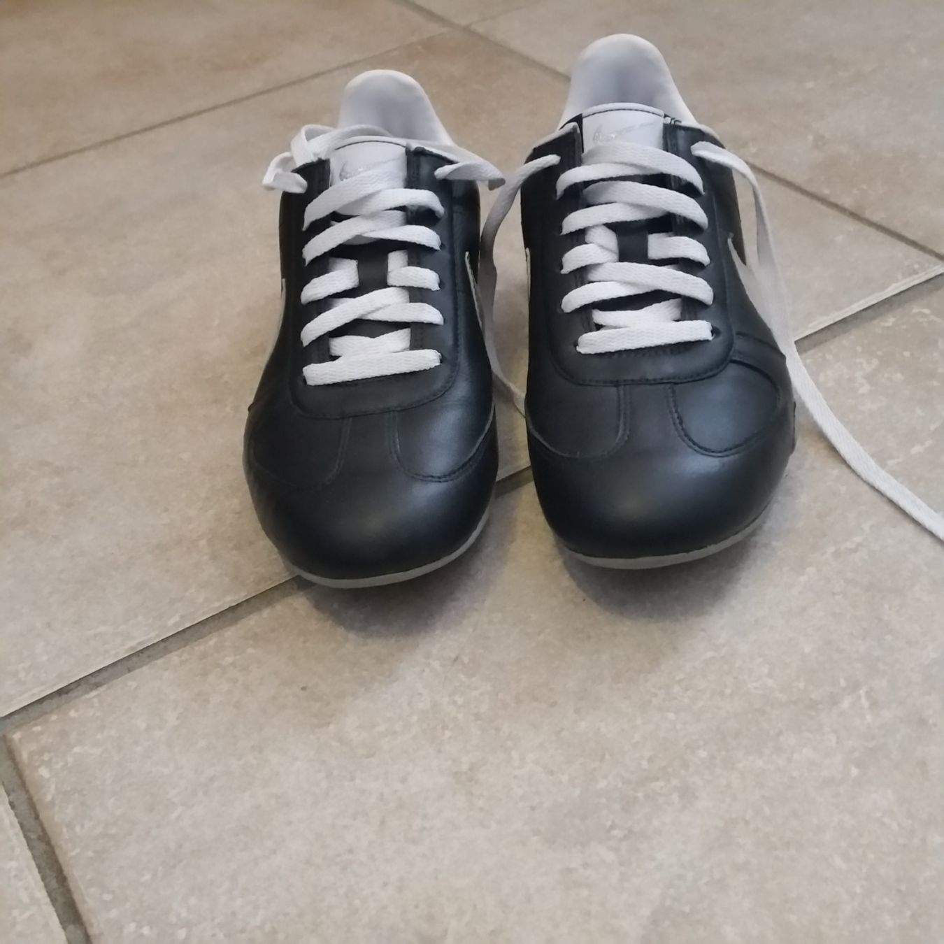Nike Scarpe da donna: Nike Schuhe – Usato da Staffelbach venduto da anit77 3