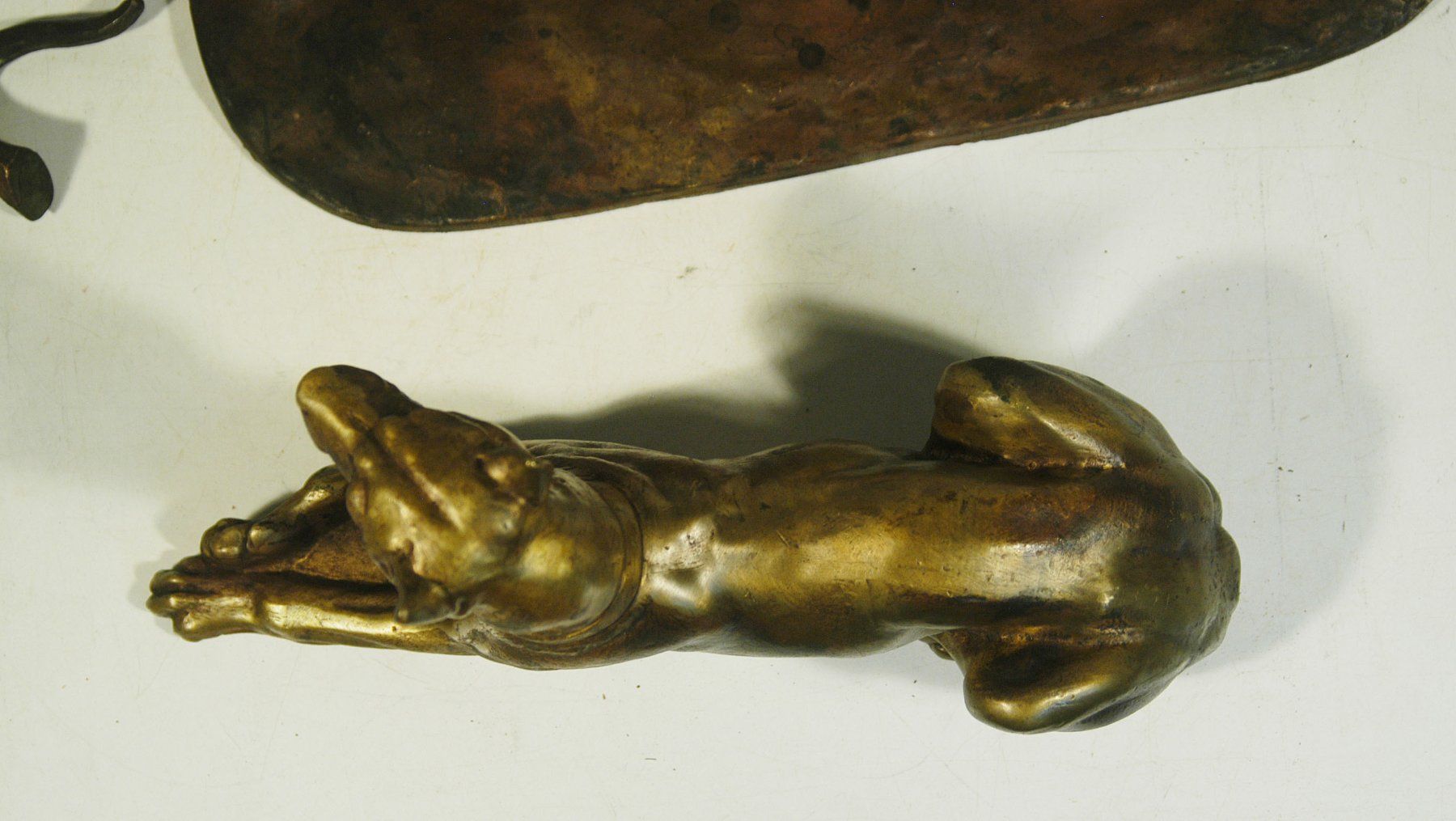 Sculture & Statue: Delabrierre Hundeskulptur – Usato da Herisau venduto da Wisen 8
