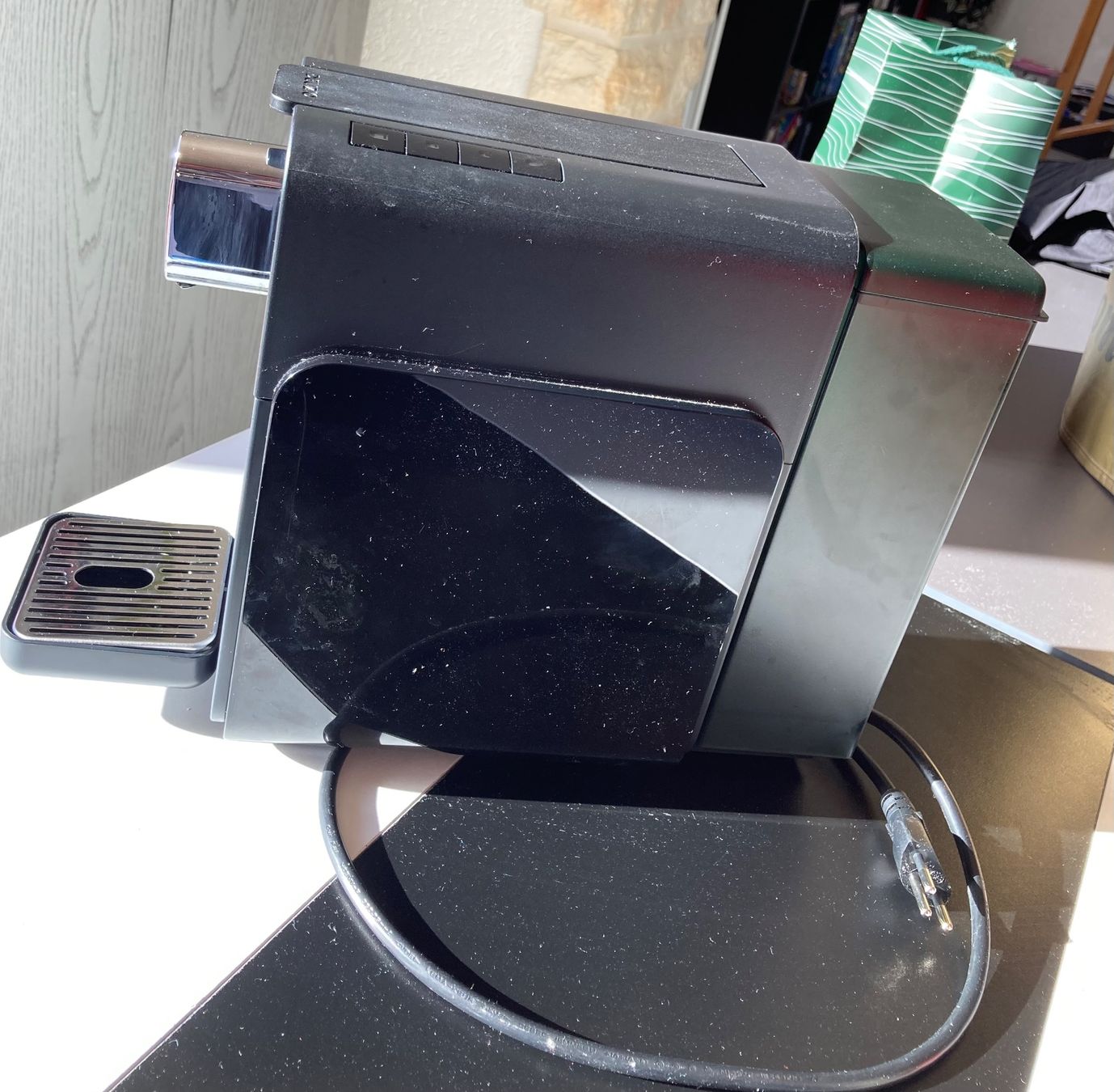 Delizio Macchine per caffè & Macchine per espresso: Delizio Brava: Machine à café. – Usato da Bassecourt venduto da CALUMET-X 3