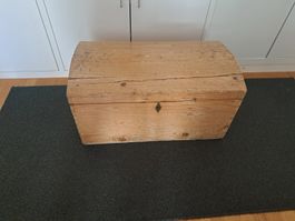Malle en bois nature