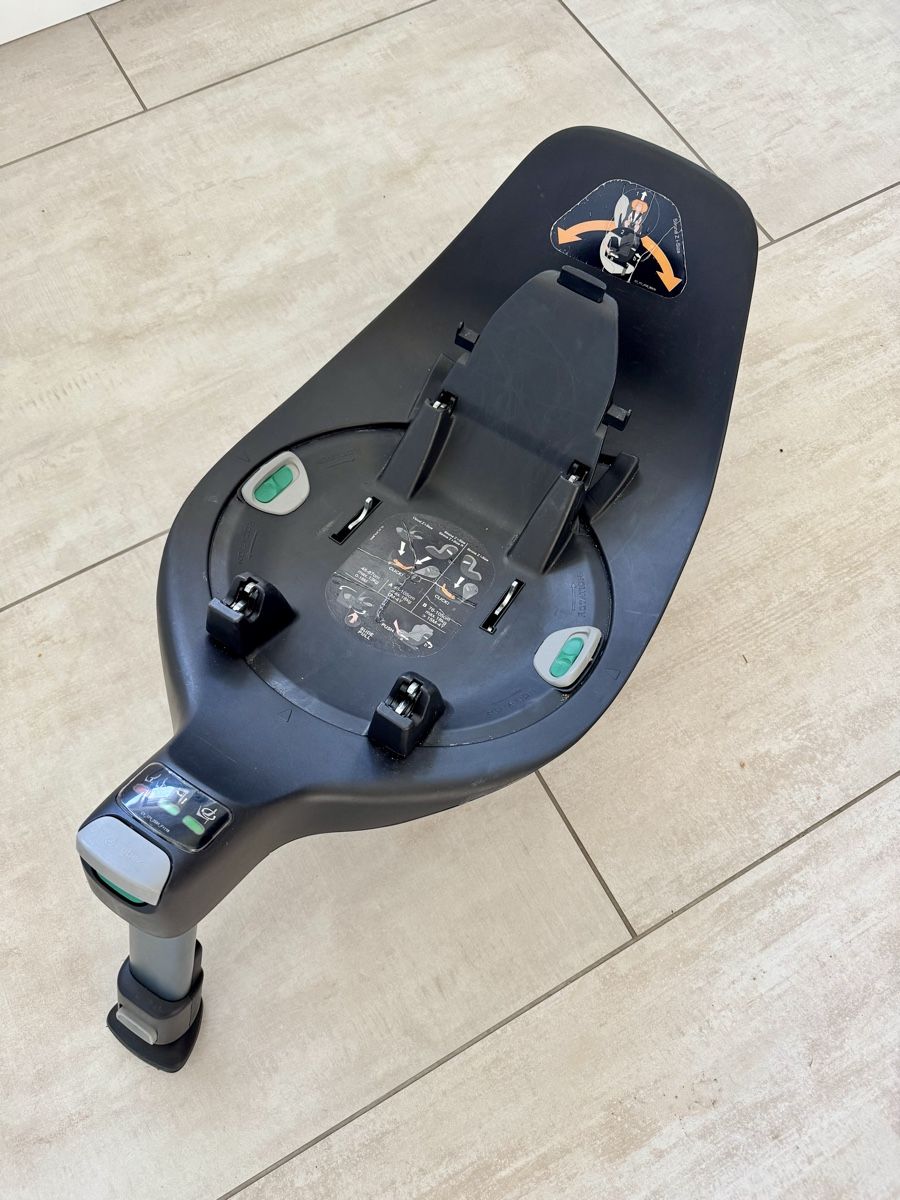 Cybex Seggiolini per auto: Cybex Platinum Z i-size set - base, cloud, sirona – Usato da Langnau am Albis venduto da Sophie_Jarolimova 1