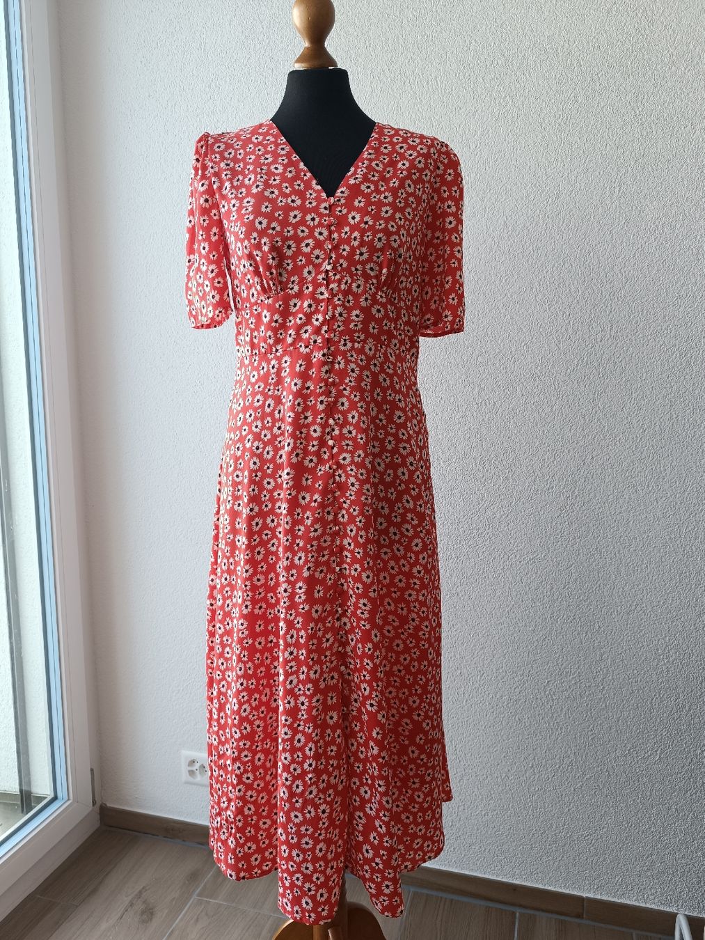 Anna Field Kleider: Blumenkleid – Gebraucht aus Wolfwil von SecondOwner