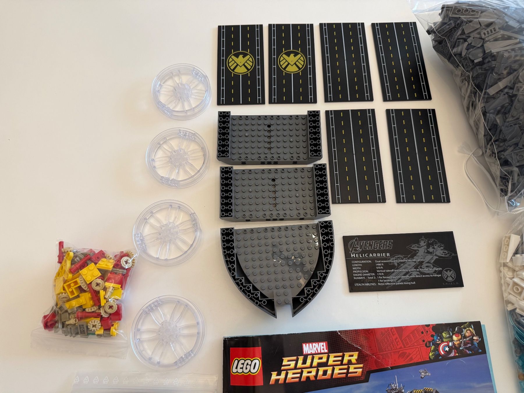 Lego Jeux de construction: Lego Super Heroes 76042 Marvel Avengers Helicarrier – D'occasion à Burgdorf par Pistar 6