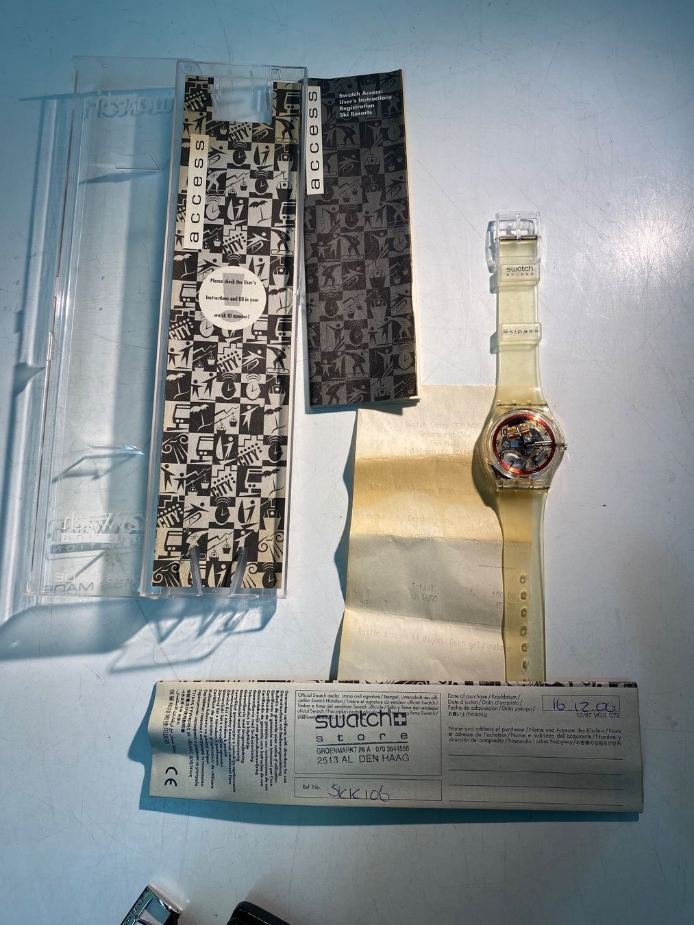 Swatch Orologi: Swatch Access 1. Swatch mit Skipass-Funktion – Usato da Hindelbank venduto da Warentaxi 3