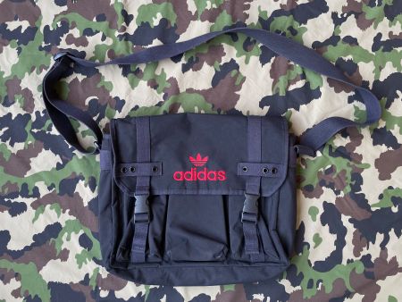 Vintage 2004 Adidas Shoulder bag