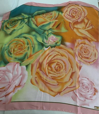 Seiden Foulard 🌸