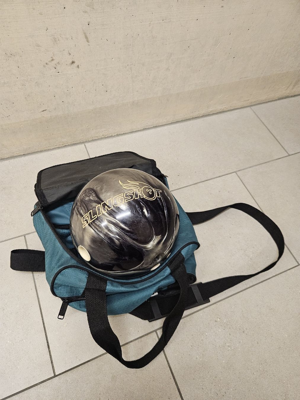 Bälle: Bowlingkugel Slingshot mit Tasche – Gebraucht aus Zürich von dom_7d9b 3
