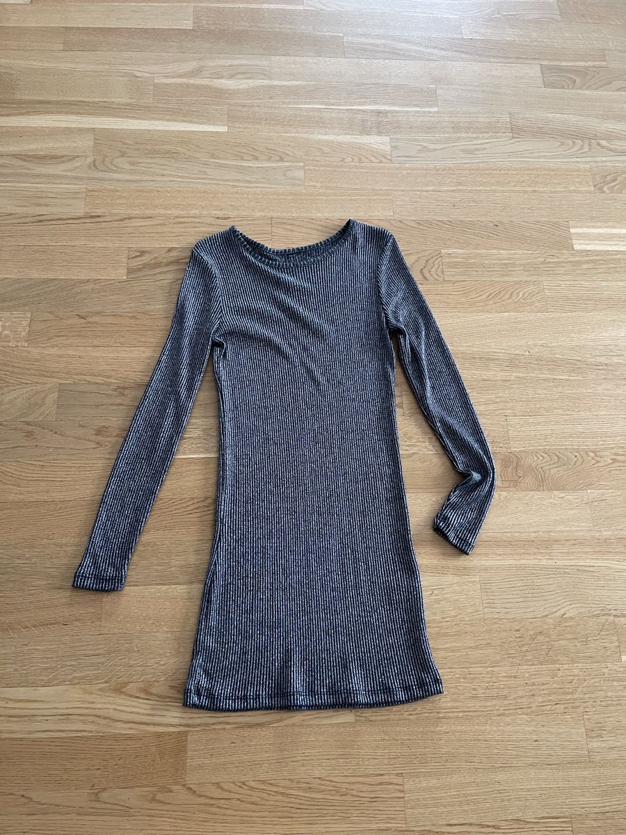 Kleider: Minikleid Glitzerstrick – Neu (gemäss Beschreibung) aus Staufen von GiuliettaD 1