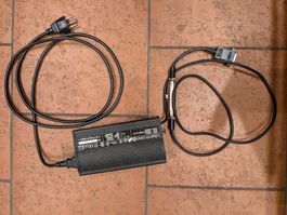 Stromer HP820413 Li-Ion Akku Ladegerät 36VDC/4A gebraucht