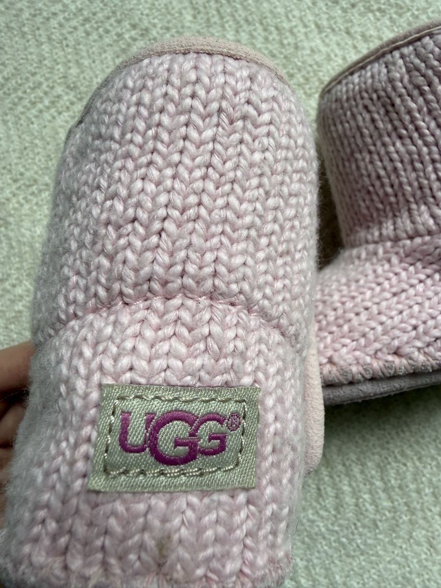 Ugg Scarpe per ragazzi: UGG Baby Booties 16 Neu – Nuovo (secondo la descrizione) da Zürich venduto da WomenMenKidsClothes 1