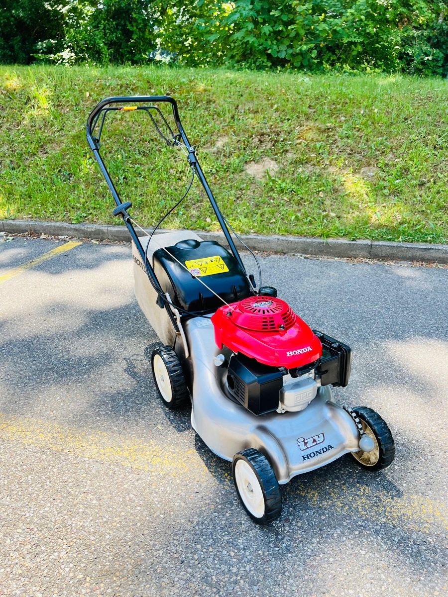 Honda Tondeuses à gazon: Rasenmäher Honda Profi  – D'occasion à Urdorf par mas_5wfz