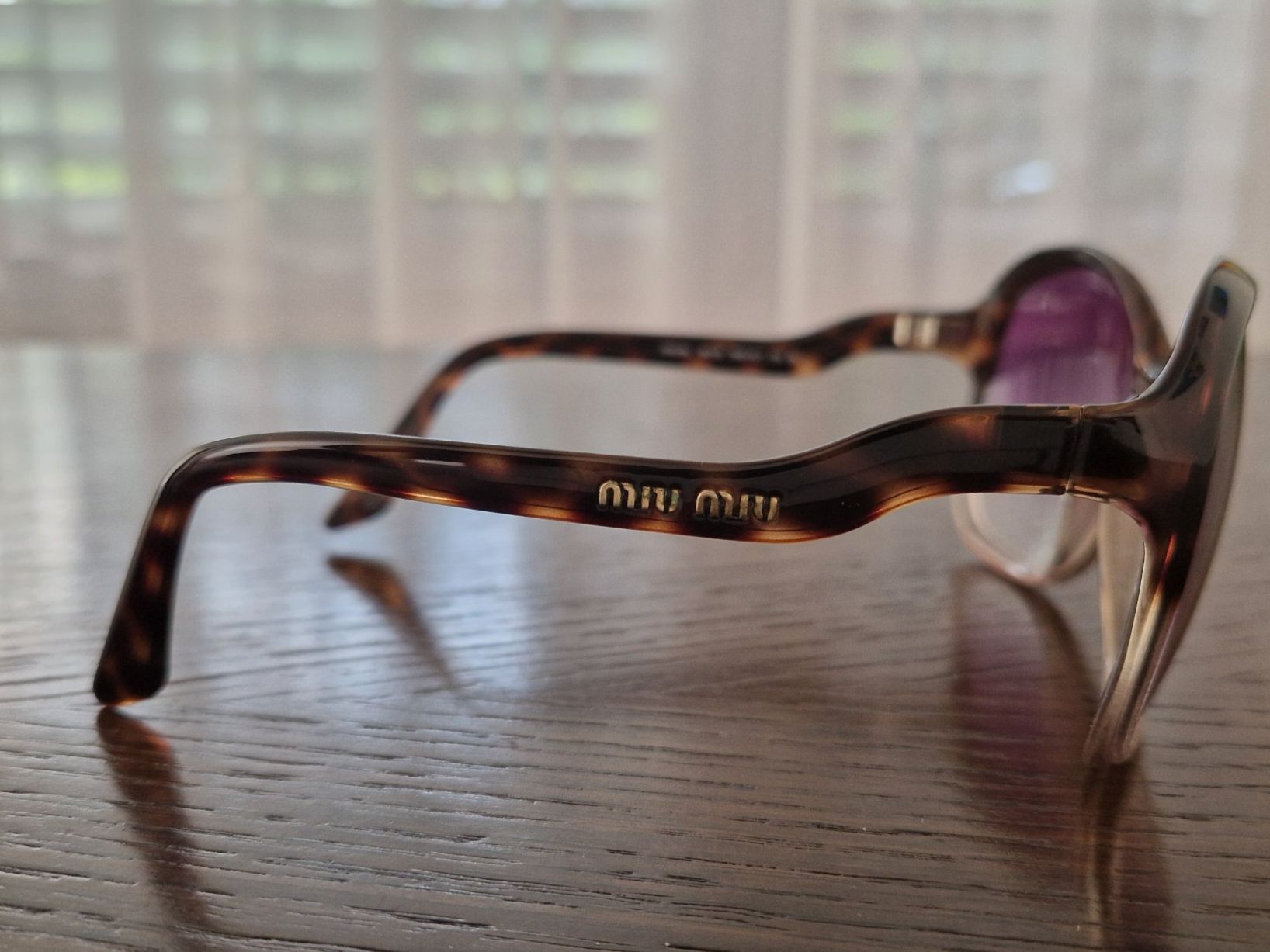 Miu Miu Brillen & Gläser: Miumiu Sonnenbrille – Gebraucht aus Bad Ragaz von Coma.67 2