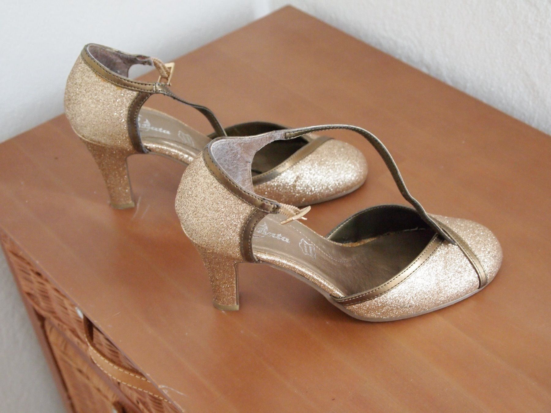 Scarpe da donna: Bata Leder Pumps – Usato da Volketswil venduto da ald_2x9b 2