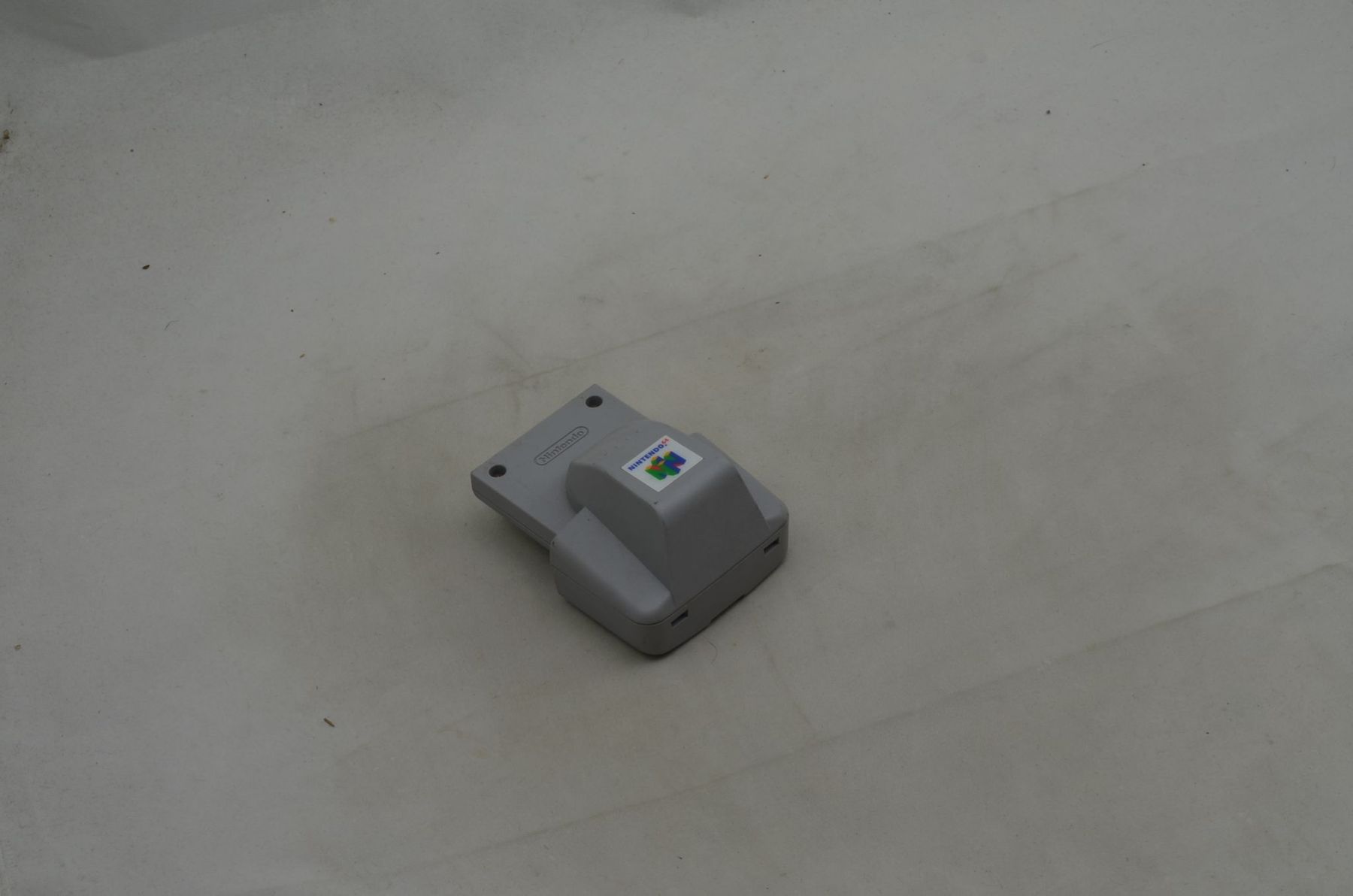 Altri accessori: N64 Rumble Pack (Original) – Usato da Buchs AG venduto da SellAndBuyX 2
