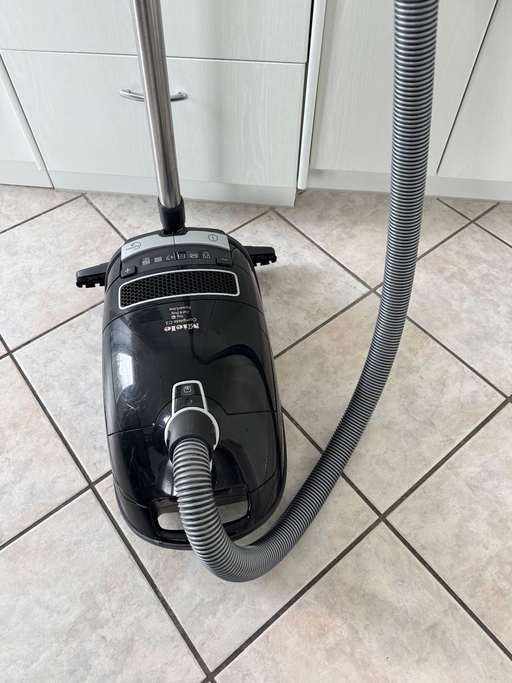 Miele Aspirapolveri & Accessori: Staubsauger Miele Complete C3 Cat & Dog – Usato da Frauenfeld venduto da difi67 1