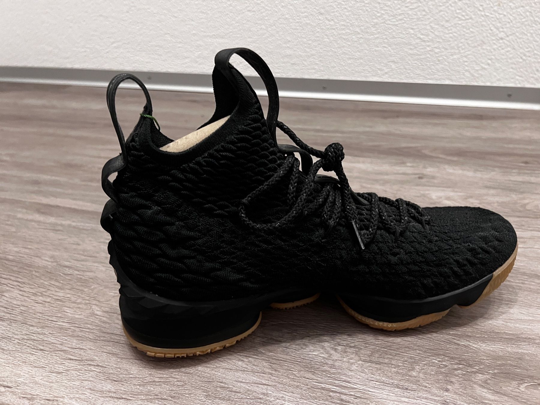 Nike Scarpe per ragazze: Nike LeBrone 15 Le Brone – Nuovo e nell'imballaggio originale da Goldiwil (Thun) venduto da ber_7xrr 8