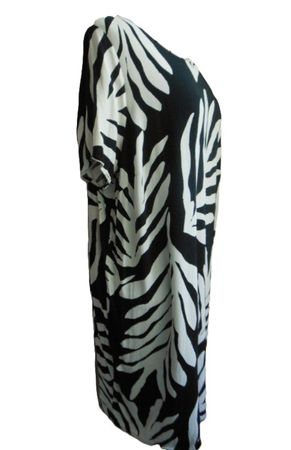 s.Masse ca.Gr. 44 / 46 ONLY Kleid aus Viskose creme schwarz