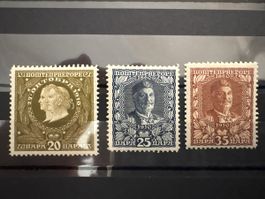 Trois timbres Monténégro 1910 état occasion divers