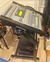 Yamaha 01V mit AES/EBU karte + Ständer