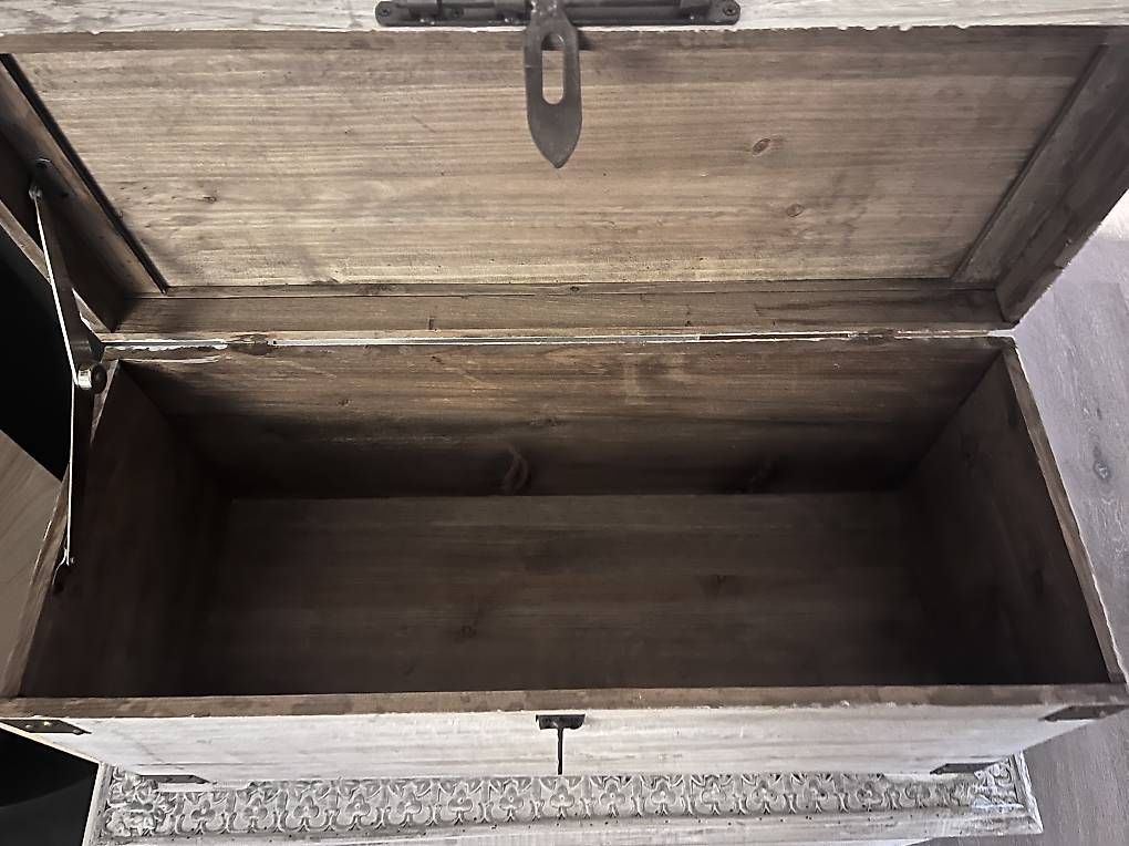 Truhen: 2 Truhen Vintage-Style – Gebraucht aus Chur von Van_Sto 3