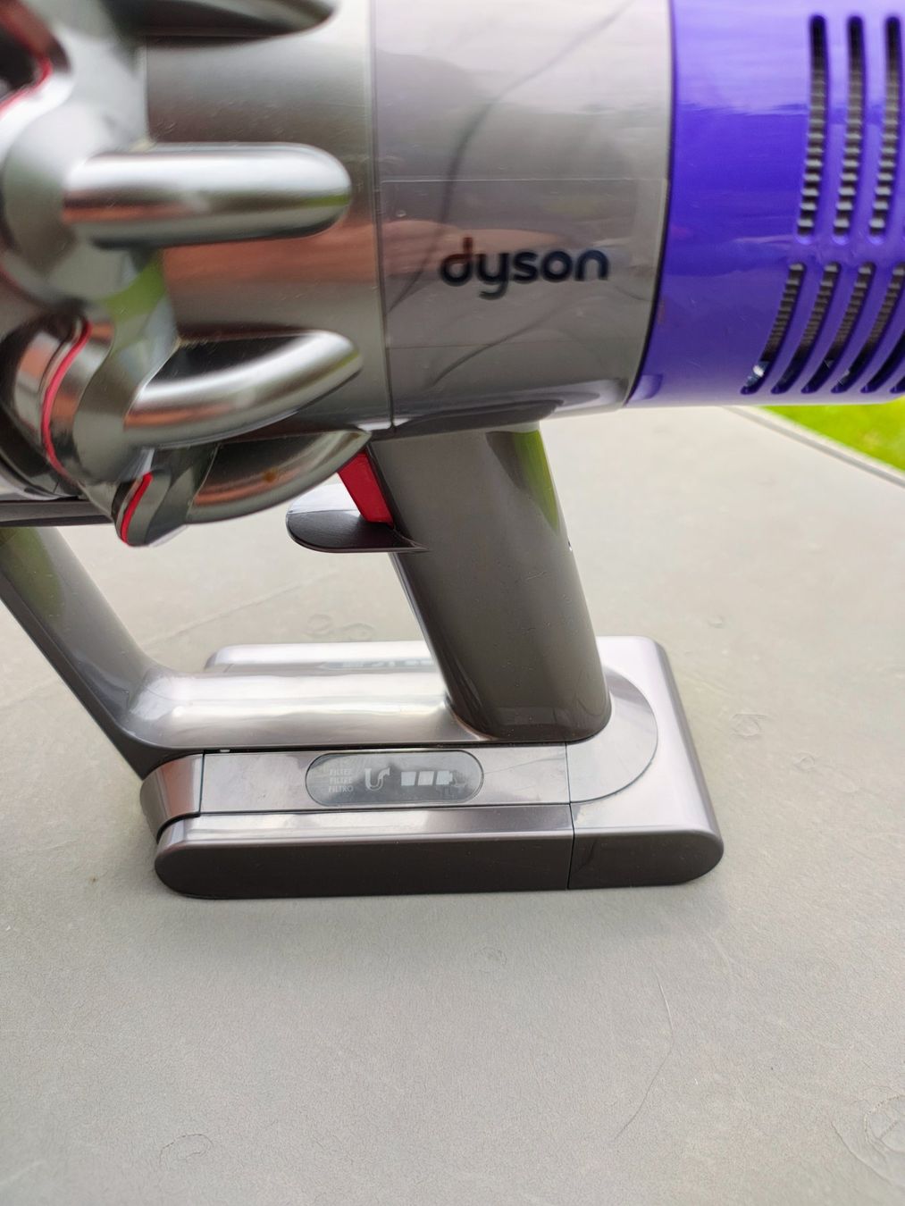 Dyson Aspirapolveri & Accessori: Dyson V10 Handstaubsauger – Usato da Trin venduto da KochGR07 2
