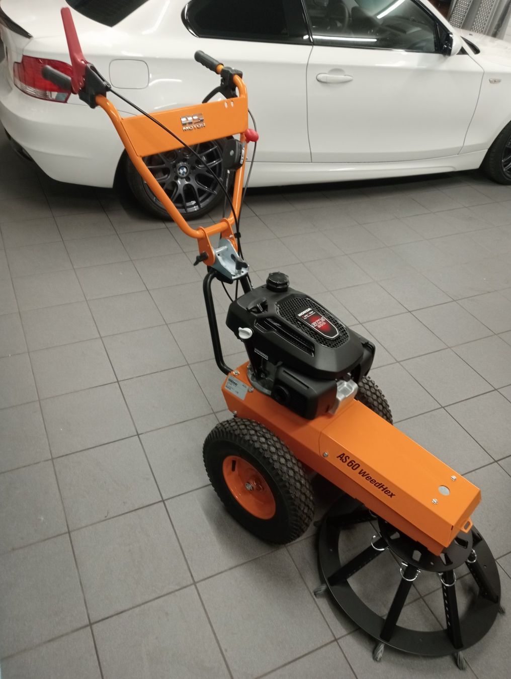 Tutte le macchine: AS60 WeedHex Unkrautbürste 60cm – Nuovo e nell'imballaggio originale da Rüegsbach venduto da Garage3418 1