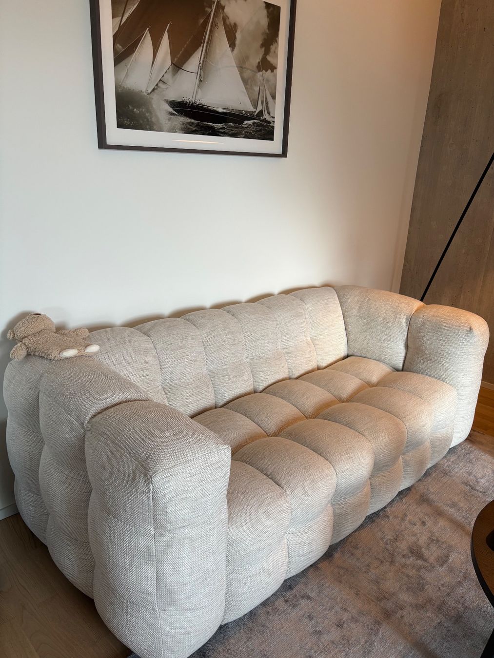 Divani: Beiges Sofa mit passendem Sitzpouf - Topzustand – Usato da Stäfa venduto da jam_msw9 1