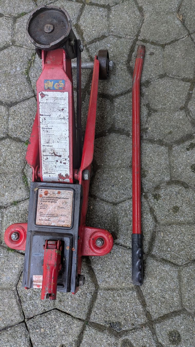 Tous les outils: Wagenheber – D'occasion à Wilen b. Wollerau par Tinkerer