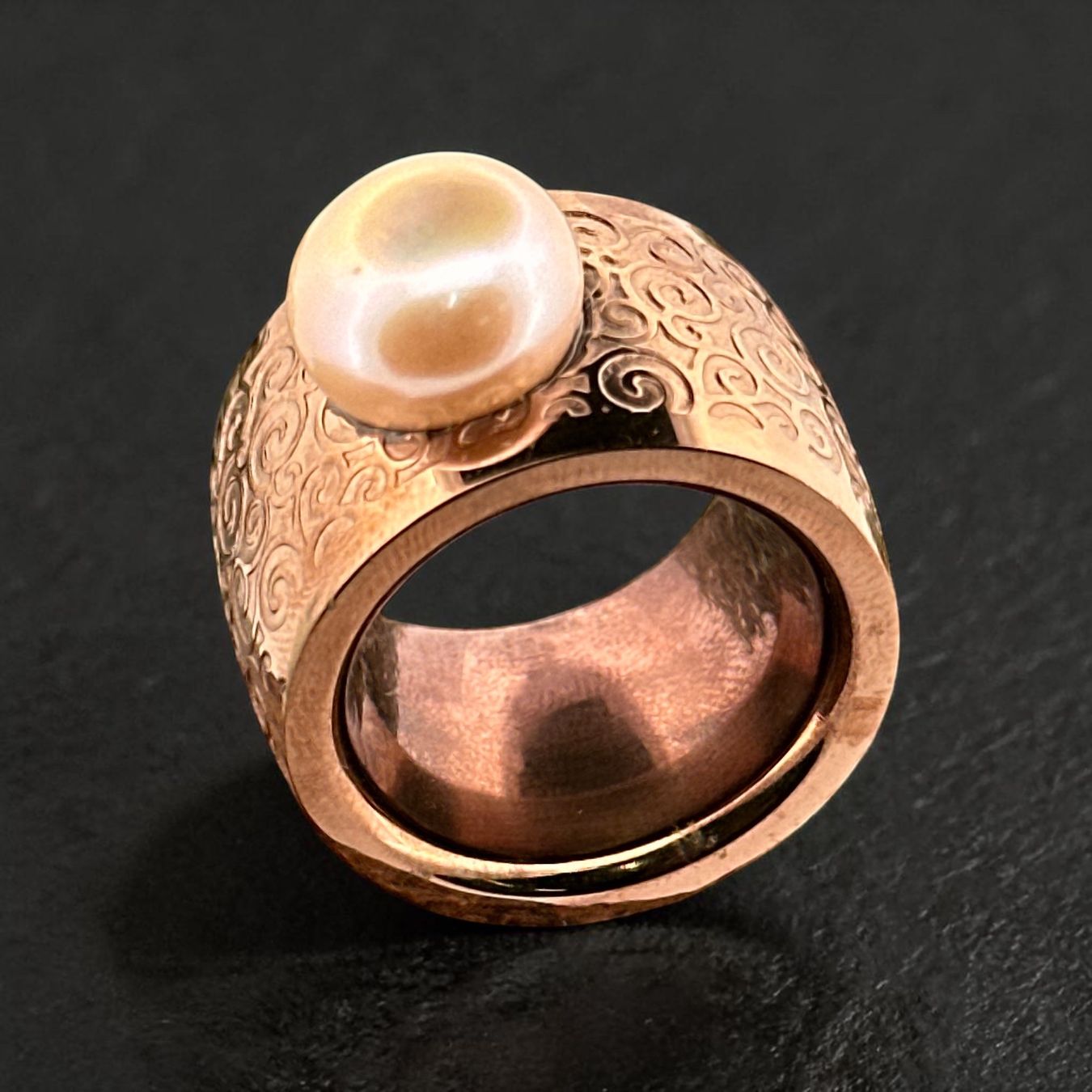 Olga Ribler Ringe: Edelstahlring, Braungold Optik, Gr. 58 – Neu (gemäss Beschreibung) aus Luzern von MonikaS03 1