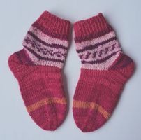 Gestrickte Kindersocken_3, Gr. 22/23. Portofrei.