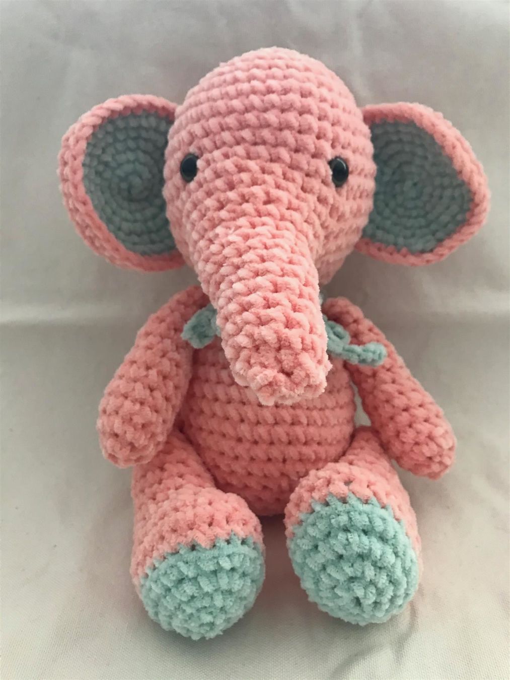 Spielzeuge: Amigurumi - gehäkelter  Elefant ca 29 cm – Neu (gemäss Beschreibung) aus Rheinfelden von sabine0101