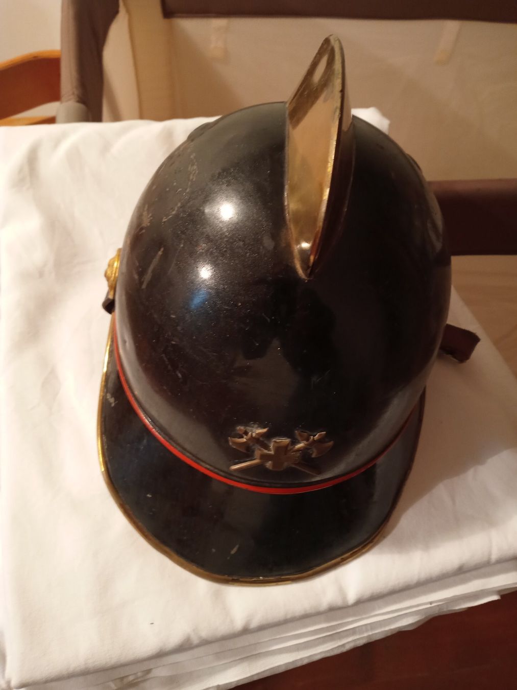 Feuerwehr: Feuerwehrhelm Schweiz  Metall – Gebraucht aus Prez-vers-Siviriez von Monija70