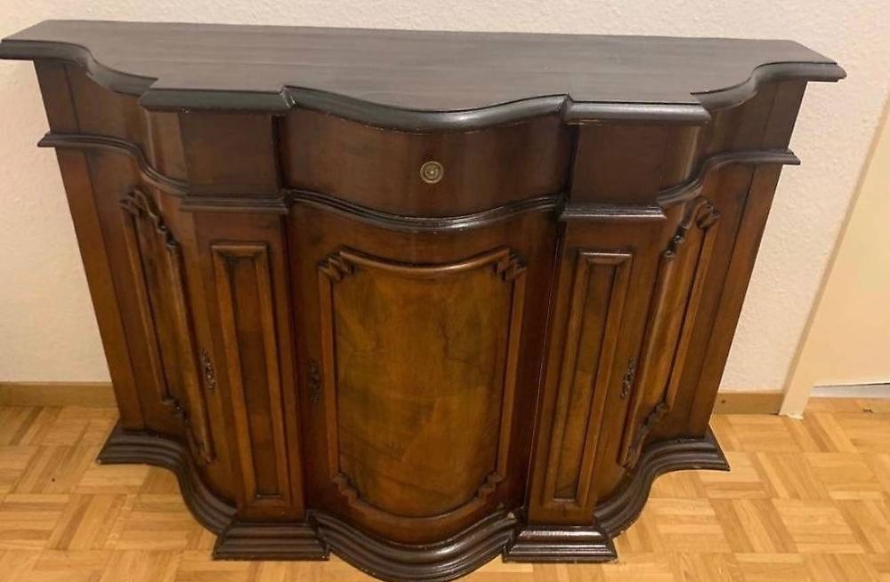 Buffets: Buffet antique – D'occasion à Petit-Lancy par Saku13
