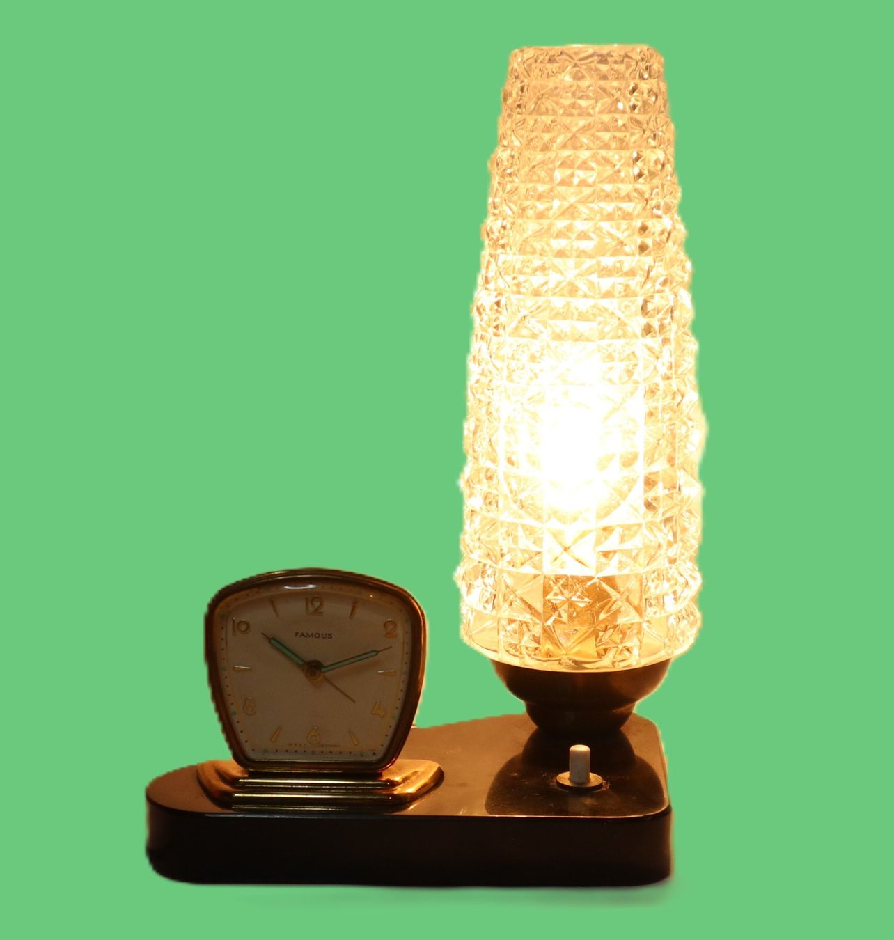 Stand- & Wanduhren: Antike Nachttischlampe mit Wecker Vintage – Gebraucht aus Eschenbach SG von Astalavista 2