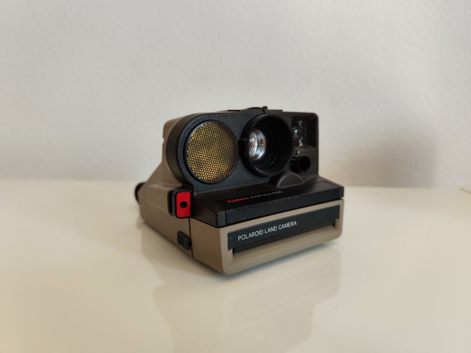 Polaroid Fotocamera: Polaroid PolaSonic AutoFocus 4000 – Usato da Neuchâtel venduto da sam_nck5