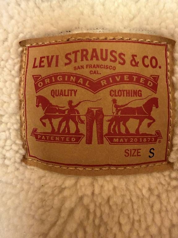 Jacken: Levi's Sherpa Trucker Jacke, Gr. S – Gebraucht aus Glattfelden von pexx79 1