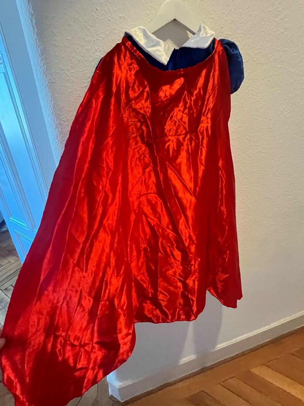 Completi: Snow White costume 120cm – Usato da Genève venduto da dmt_y25y 6