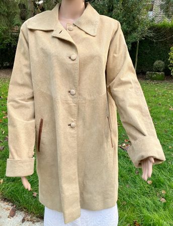 Veste Louis Féraud vintage en cuir brillant. Taille M