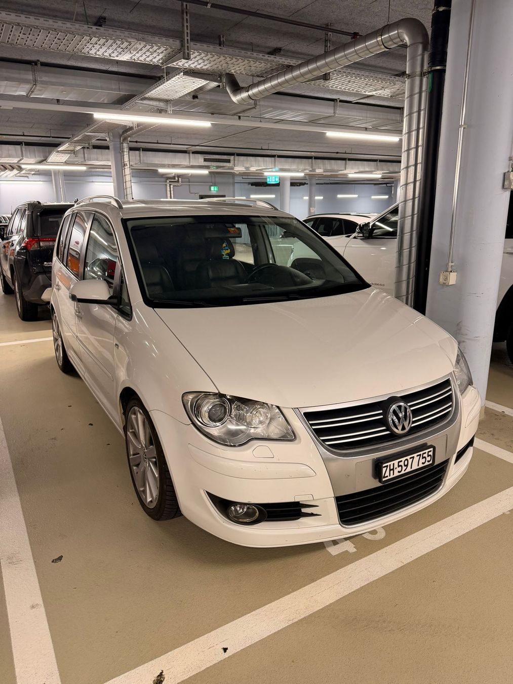 VW Automobili: VW Touran 2.0 TDI 170 PS – Usato da Bülach venduto da Tiago01111 3