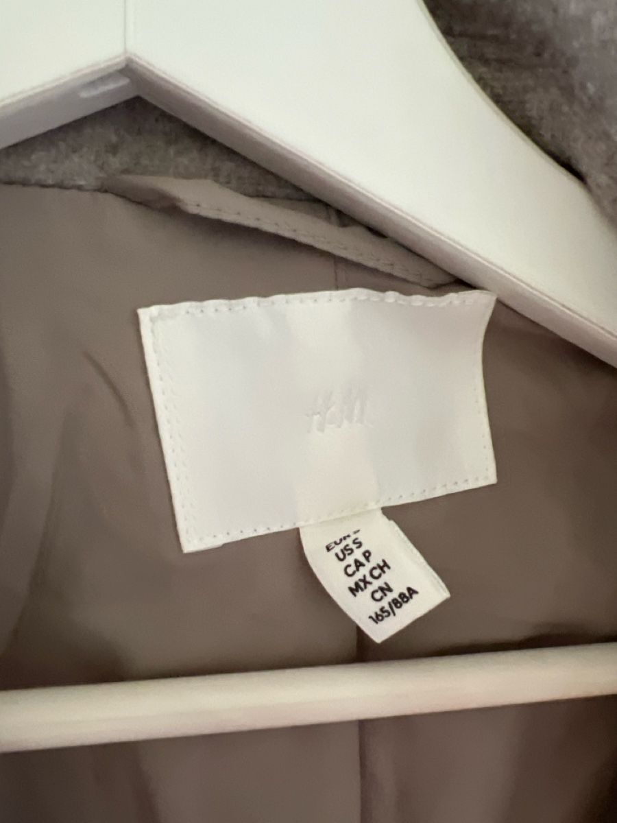H&M Mäntel: H&M Mantel Gr. S Beige – Gebraucht aus Tuggen von Tantas 1