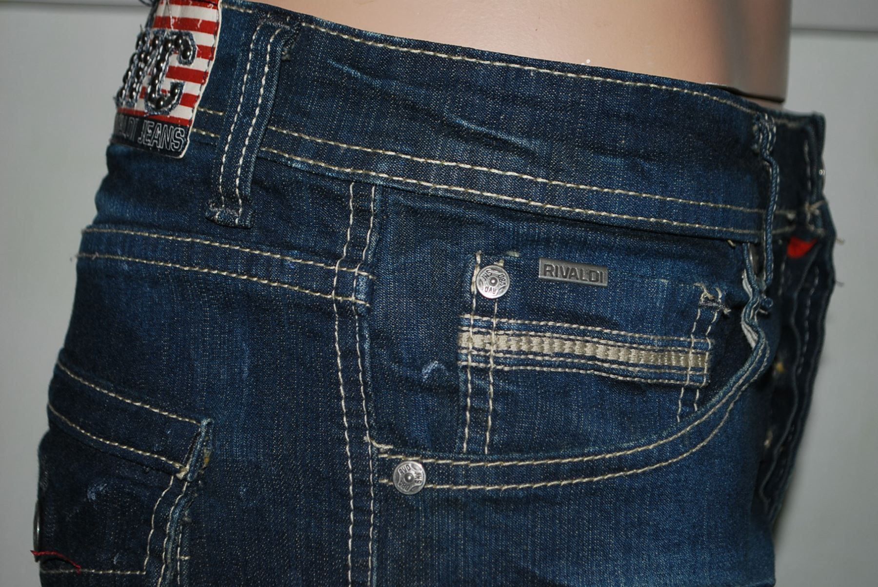 Jeans: RIVALDI Jeans taille / Grosse 30 – Usato da Cossonay-ville venduto da Super-Price-Quality 4