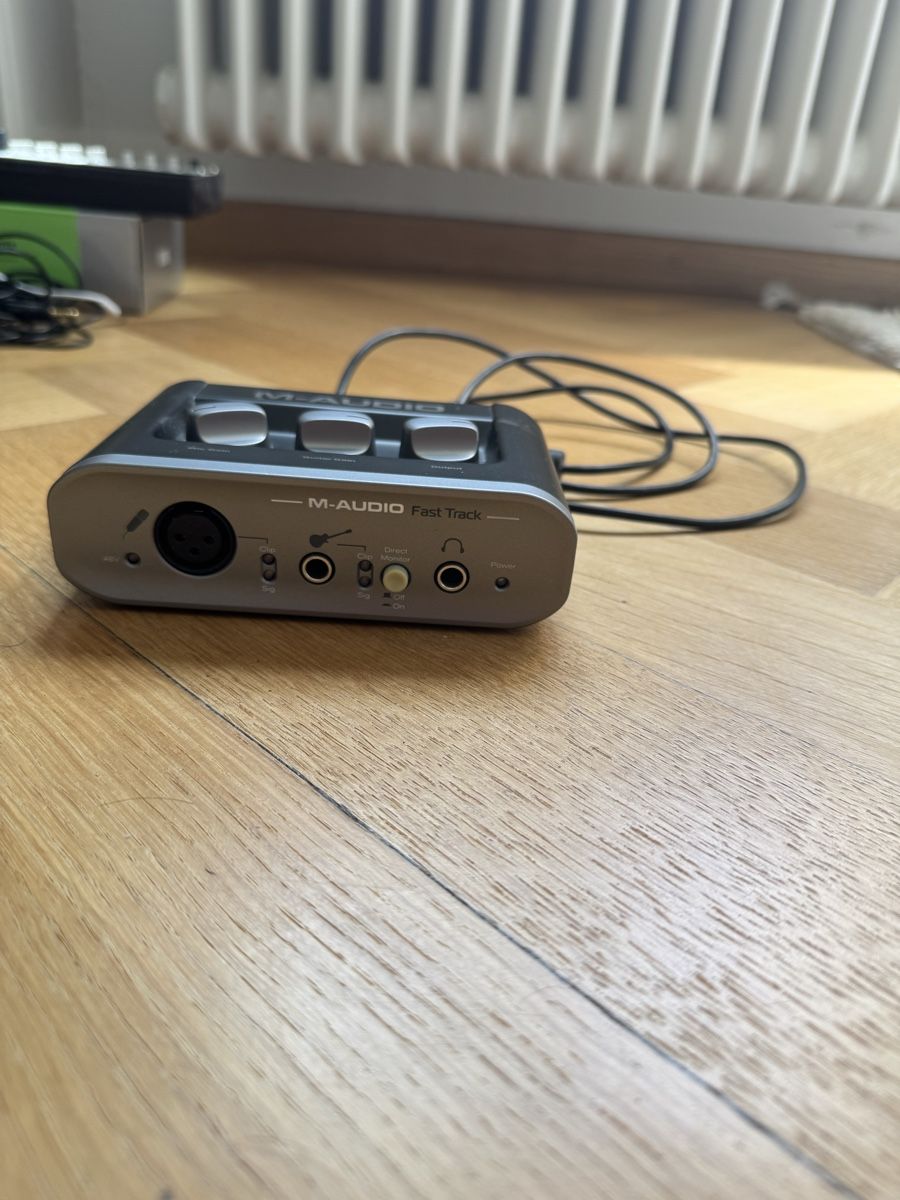 M-Audio Attrezzatura per studi di registrazione: M-Audio Fast Track Audio Interface – Usato da Bern venduto da lausidet 1
